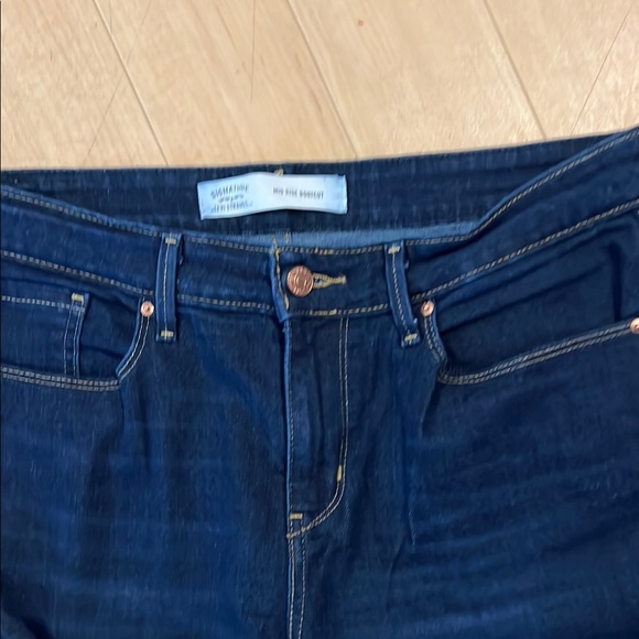 Levi’s mid rise bootcut Dark Blue Flare Jeans Size 12 - Picture 4 of 12